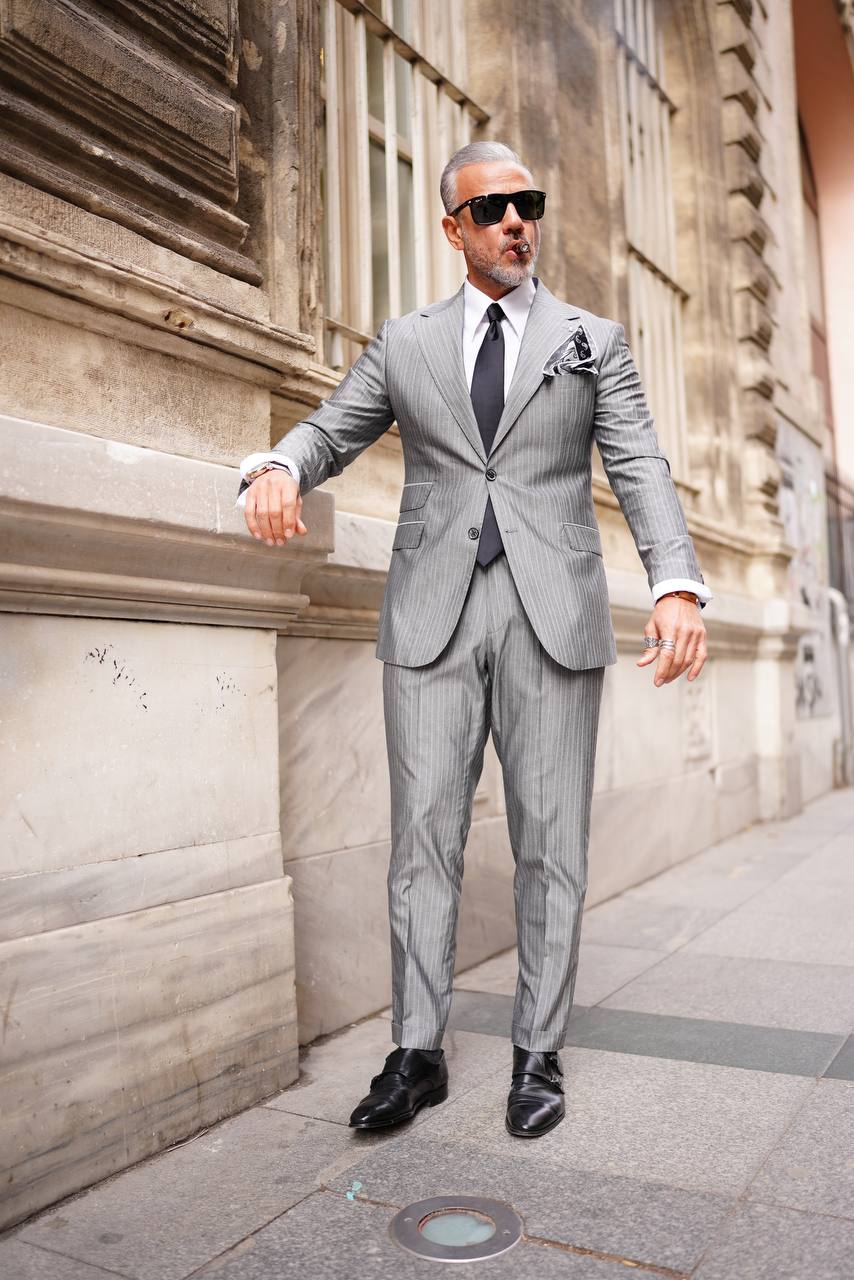 Patterned Gray 2-Piece Suit