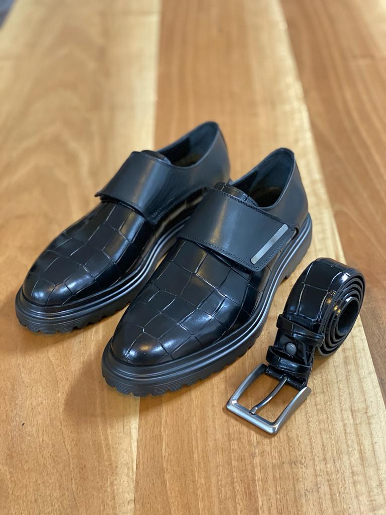 Black Buckle Shoe